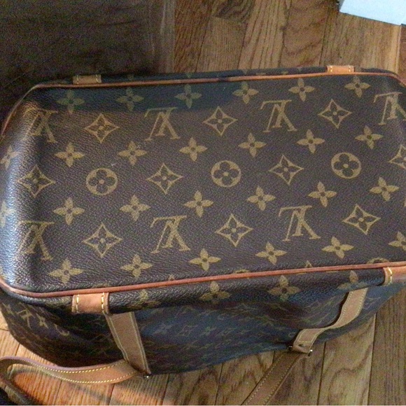 Auth Louis Vuitton Monogram Shopping Tote - Picture 3 of 16